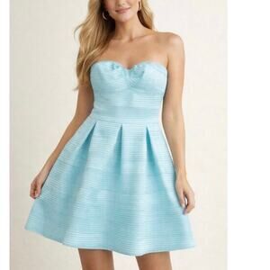 Gianni Bini Strapless Fit Flare Dress Women L
Blue Sweetheart Textured